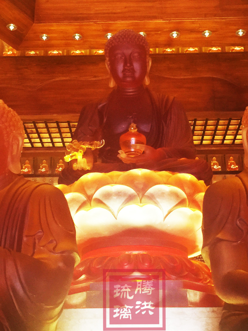 琥珀色特大号药师佛像.jpg
